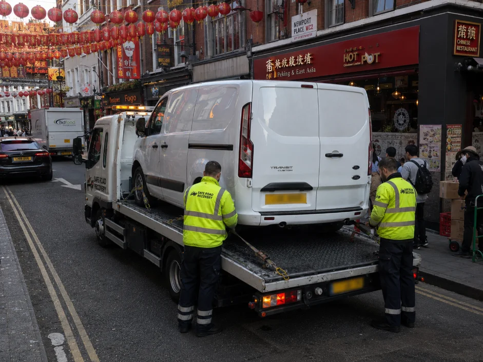 Ford Transit Custom Van Recovery Chinatown