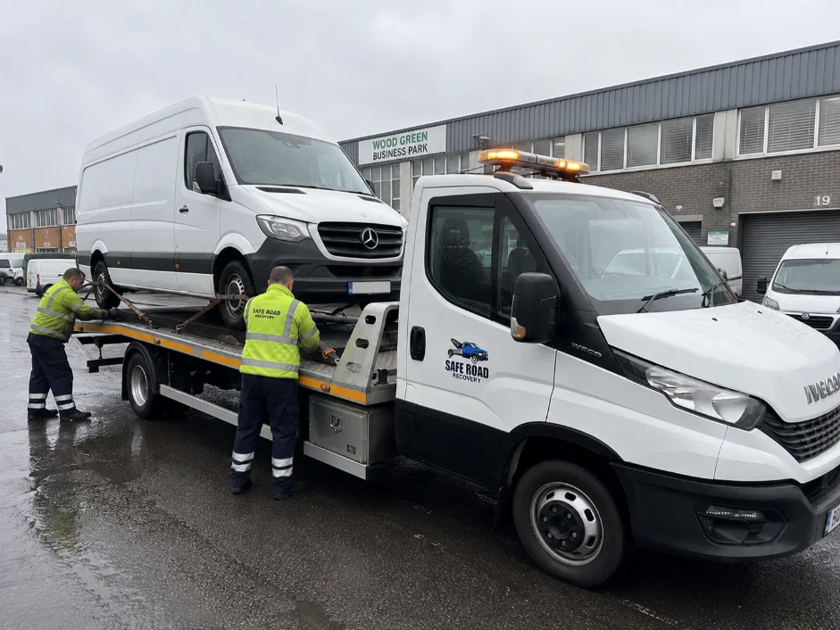Mercedes Sprinter Van Recovery Wood Green Business Park